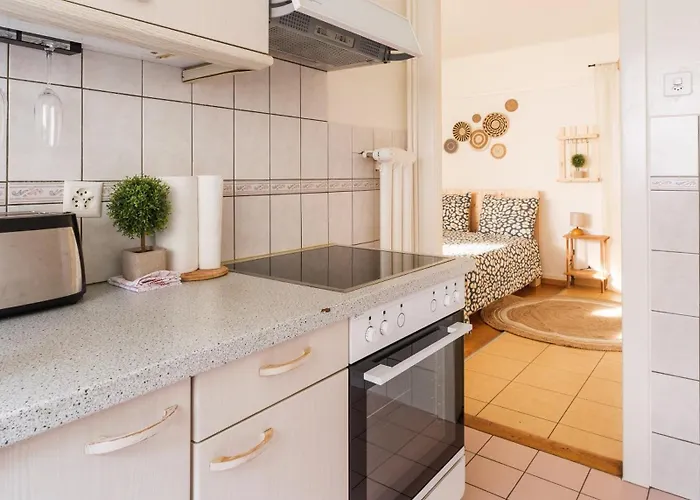 Charming Apartment *