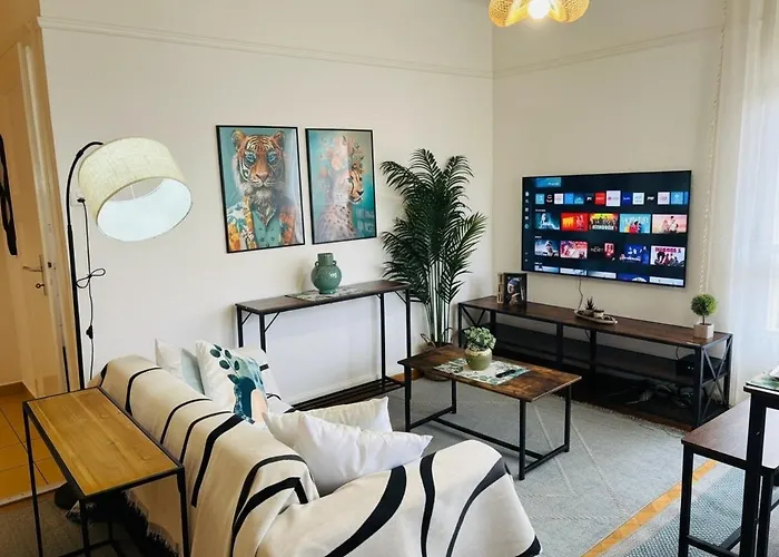 Charming Apartment *