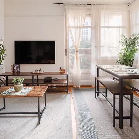 Διαμέρισμα Charming *